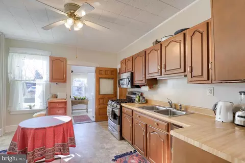 26 W Orange St, Lititz, PA 17543 photo 15