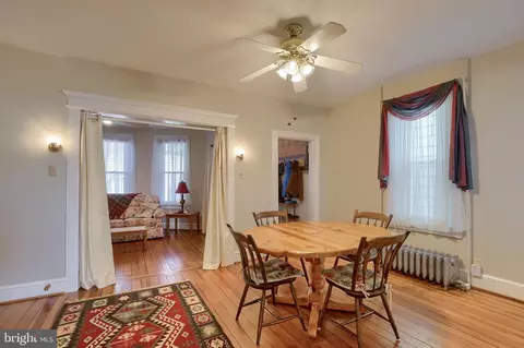 26 W Orange St, Lititz, PA 17543 photo 9