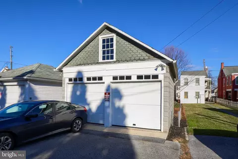 26 W Orange St, Lititz, PA 17543 photo 37