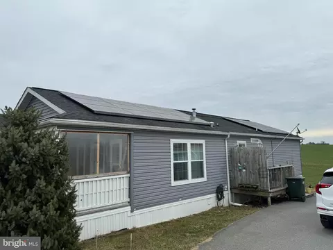 200 W Burkholder Dr #TRLR 25, Lititz, PA 17543 photo 4