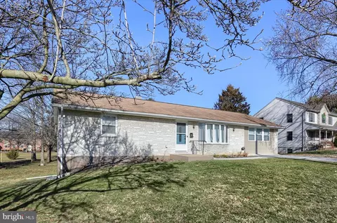 413 E Cherry St, Elizabethtown, PA 17022