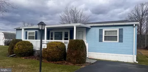 16 Stony Run Vlg, Denver, PA 17517
