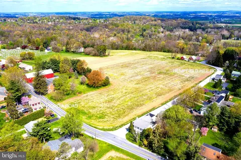 415 Lot Apt 1 Hempfield Hill Rd, Columbia, PA 17512