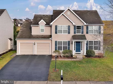 4015 Cranberry St, Manheim, PA 17545