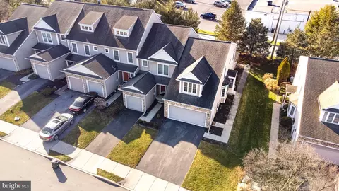 780 Keller Dr, Lititz, PA 17543