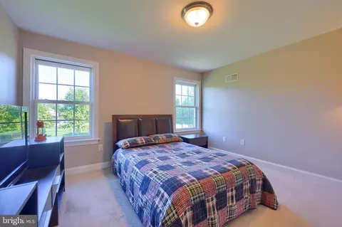 1137 N Lefever Dr, Lititz, PA 17543 photo 23