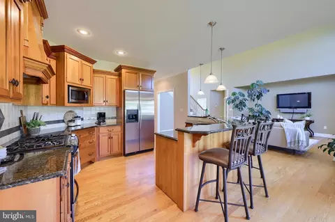 1137 N Lefever Dr, Lititz, PA 17543 photo 3