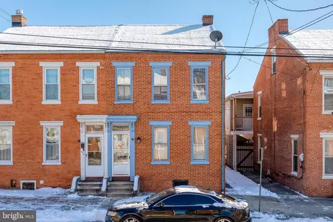 476 Walnut St, Columbia, PA 17512