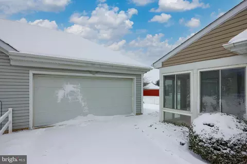 609 Wallingford Rd, Lititz, PA 17543 photo 4