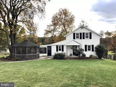 14 Middle Creek Rd, Lititz, PA 17543