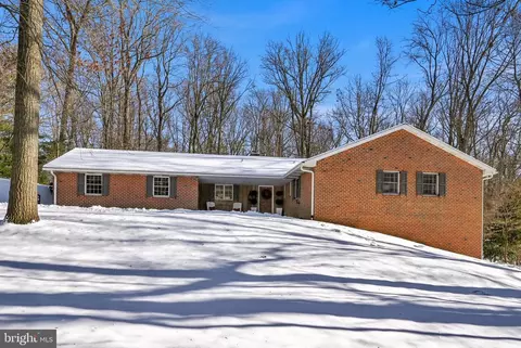 33 Laurel Hill Dr, Quarryville, PA 17566