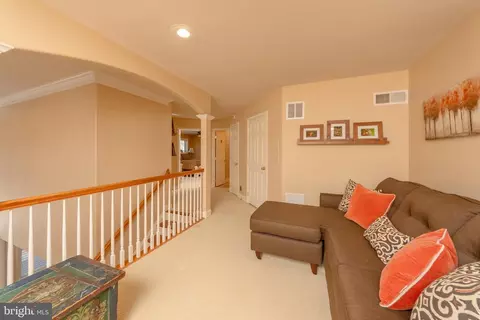 Living - 628 Northfield Rd, Lititz, PA 17543 photo 8 of 8