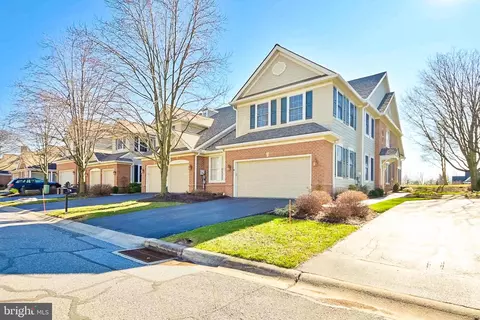 628 Northfield Rd, Lititz, PA 17543