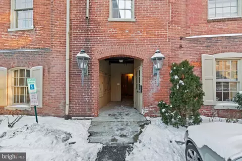 231 N Shippen St UNIT 132, Lancaster, PA 17602