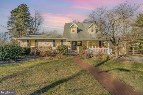 230 N Chestnut St, Elizabethtown, PA 17022