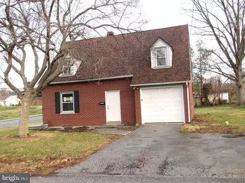 2069 Temple Ave, Lancaster, PA 17603