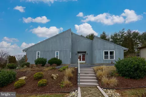 1844 N Eden Rd, Lancaster, PA 17601