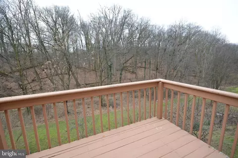 354 Crosswinds Dr, Lititz, PA 17543 photo 3