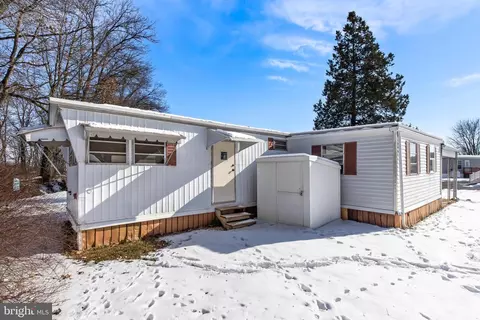 85 Penn Valley Vlg, Lititz, PA 17543 photo 4