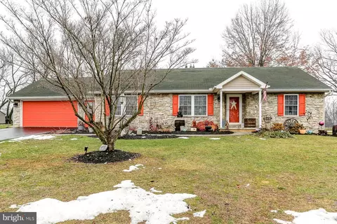 260 Division St, Bainbridge, PA 17502