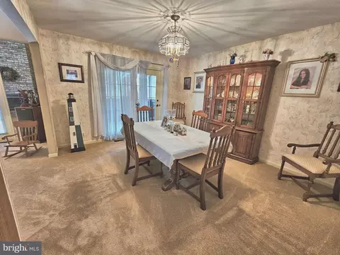 23 Countryside Ln, Lititz, PA 17543 photo 5