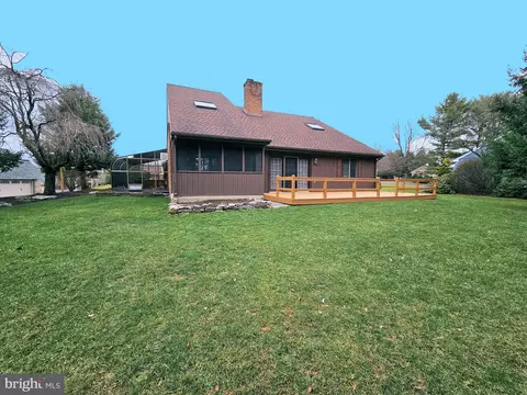 23 Countryside Ln, Lititz, PA 17543 photo 2