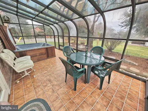 23 Countryside Ln, Lititz, PA 17543 photo 9