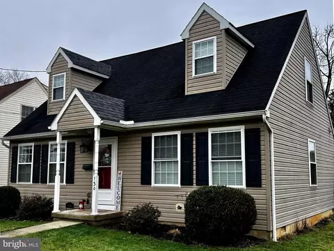 130 E Market St, Lititz, PA 17543