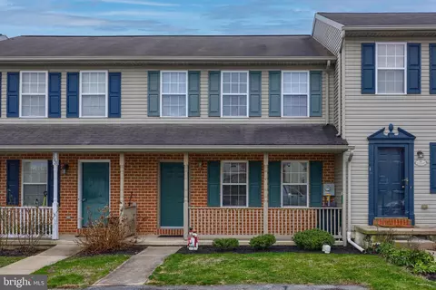 191 Heatherwood Dr, Ephrata, PA 17522