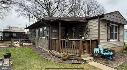 413 Mitch Dr, Mount Joy, PA 17552