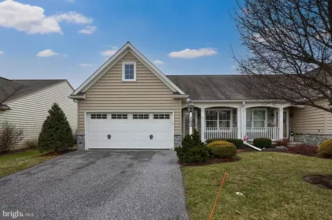 103 Waypoint Dr, Lancaster, PA 17603