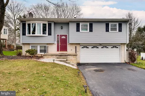 140 S Oak St, Lititz, PA 17543 photo 1