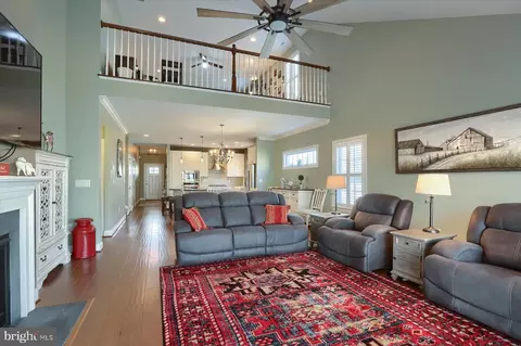 Living - 591 Allegiance Dr, Lititz, PA 17543 photo 3 of 7