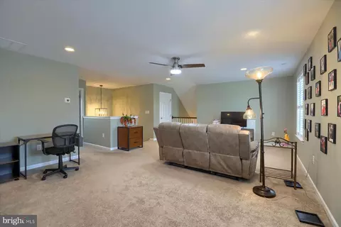 Living - 591 Allegiance Dr, Lititz, PA 17543 photo 7 of 7