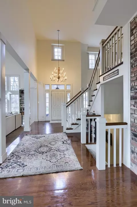 Entry Way - 333 E Woods Dr, Lititz, PA 17543 photo 1 of 8