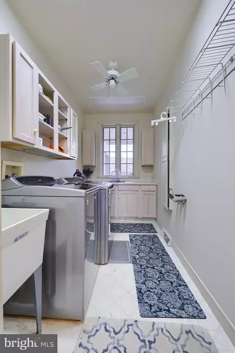 Other - 333 E Woods Dr, Lititz, PA 17543 photo 5 of 9