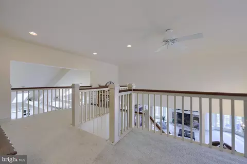 Entry Way - 333 E Woods Dr, Lititz, PA 17543 photo 7 of 8