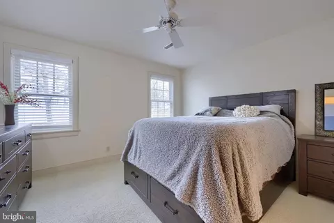Bedroom - 333 E Woods Dr, Lititz, PA 17543 photo 6 of 9
