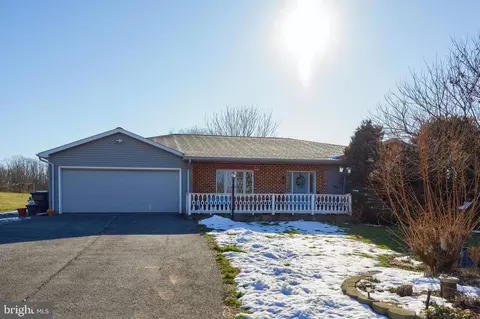 5 Radcliff Rd, Willow Street, PA 17584