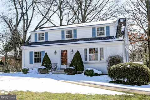 840 Hillaire Rd, Lancaster, PA 17601
