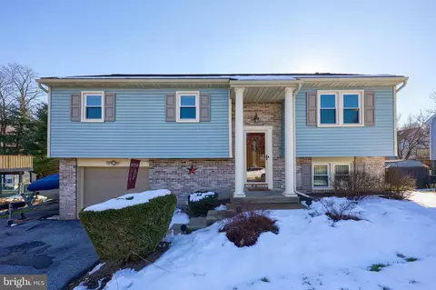 4 Yardley Grn, Lancaster, PA 17603