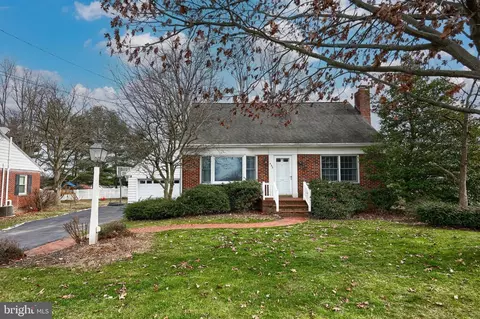 485 Redwood Dr, Lancaster, PA 17603