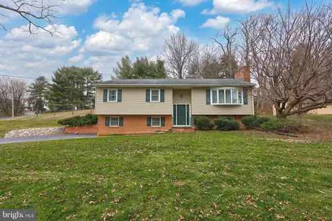Exterior - 723 Owl Hill Rd, Lititz, PA 17543 photo 2 of 13
