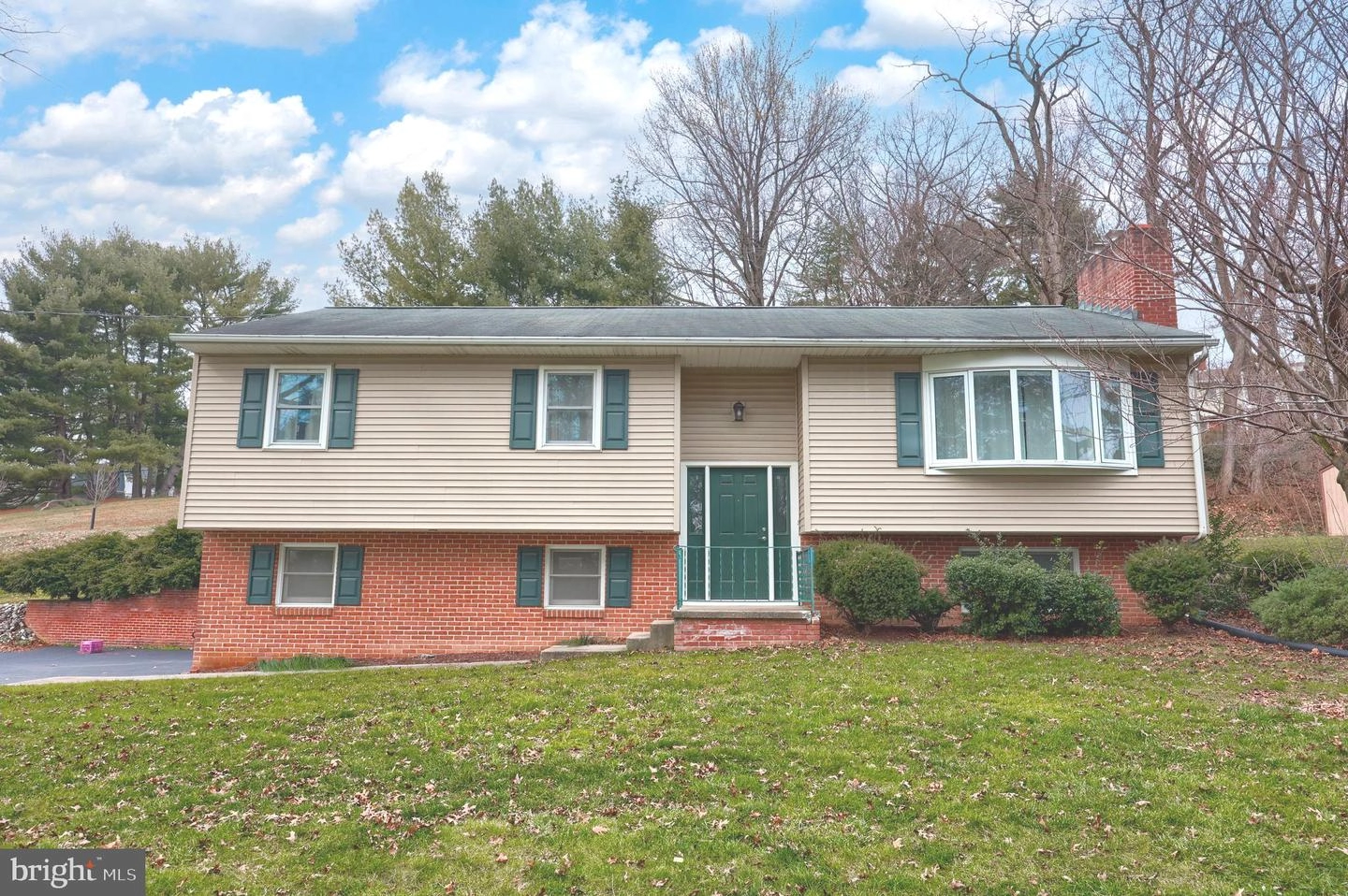 Exterior - 723 Owl Hill Rd, Lititz, PA 17543 photo 1 of 13
