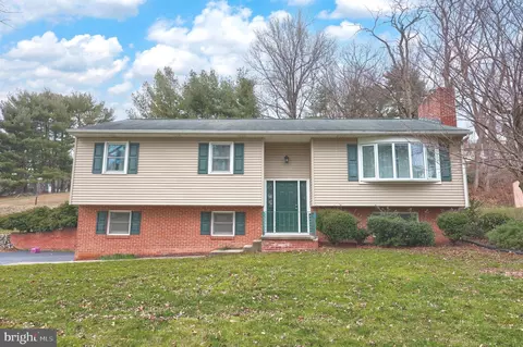 723 Owl Hill Rd, Lititz, PA 17543