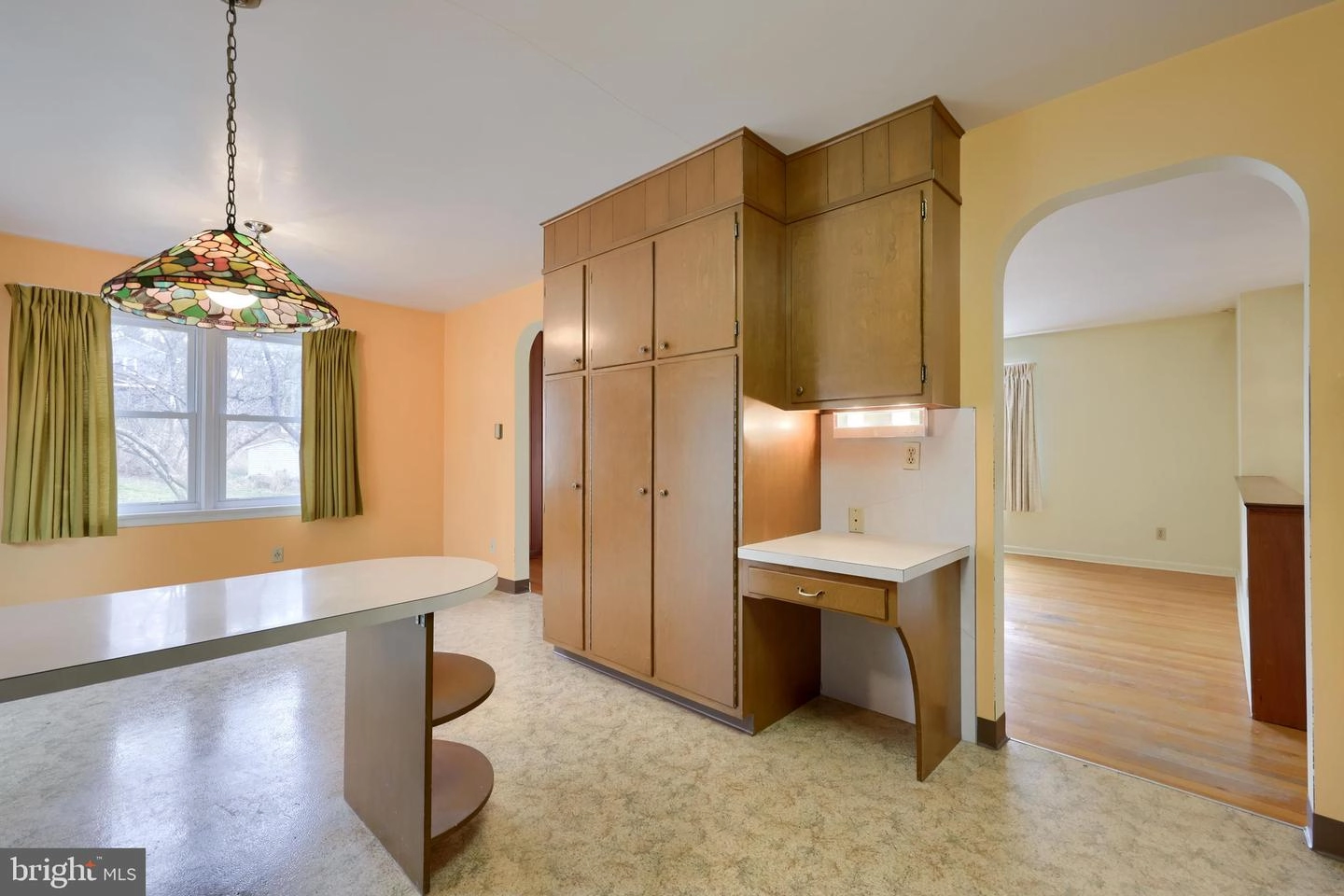 Kitchen - 723 Owl Hill Rd, Lititz, PA 17543 photo 2 of 5