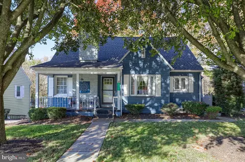 211 Jefferson Rd, Reinholds, PA 17569