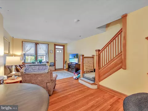 310 Ruby St, Lancaster, PA 17603 photo 3