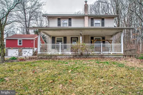 1385 S Cocalico Rd, Denver, PA 17517