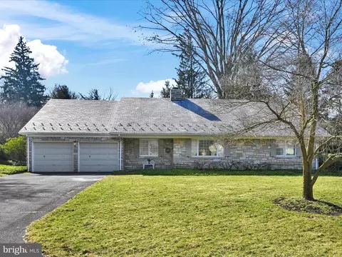 1418 Clayton Rd, Lancaster, PA 17603